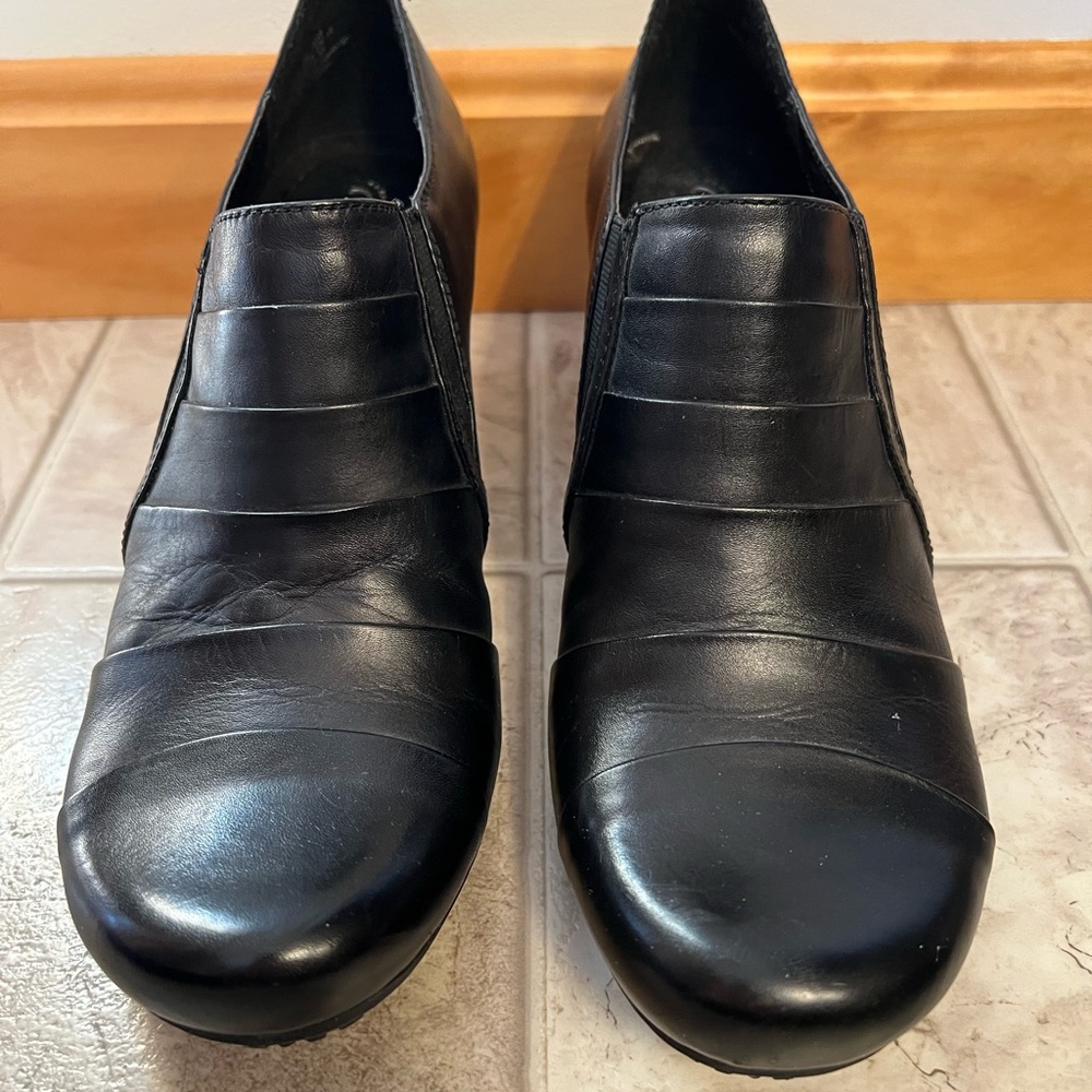 Bare Traps Womens Trenda Ankle Bootie, black leather, size 10M